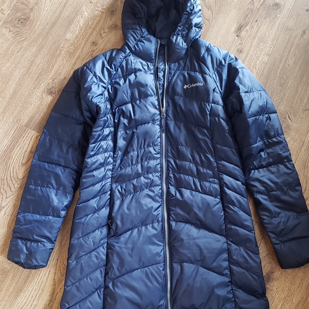 Columbia womens navy puffer coat sz med